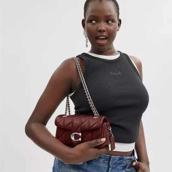 Tabby Shoulder Bag 20 With Pillow Quilting - Dark Ruby - Picture 8 of 13